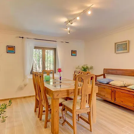 Tranquil Plana Den Rull Set In The Beautiful Ternelles Valley Private Pool Villa *
