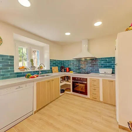 Villa Tranquil Plana Den Rull Set In The Beautiful Ternelles Valley Private Pool